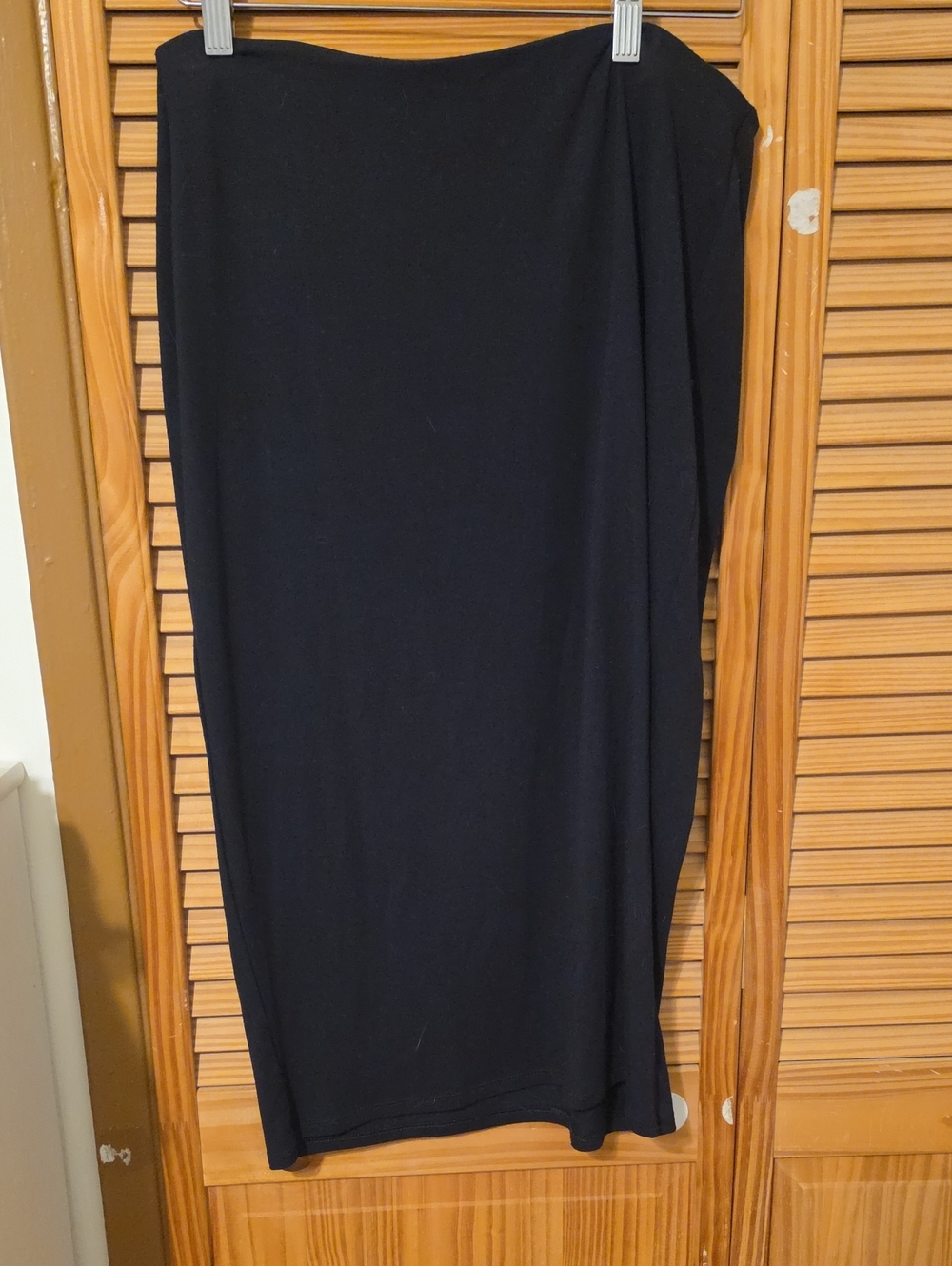 Old Navy Black Midi Skirt - Straight Fit